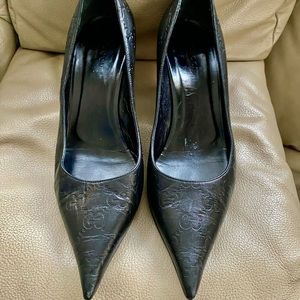 Vintage Gucci kitten heels